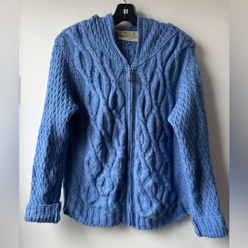 Aran Women’s Wool Cable Knit Hoodie Light Blue Cable-Knit Zip Sweater - Picture 2 of 15